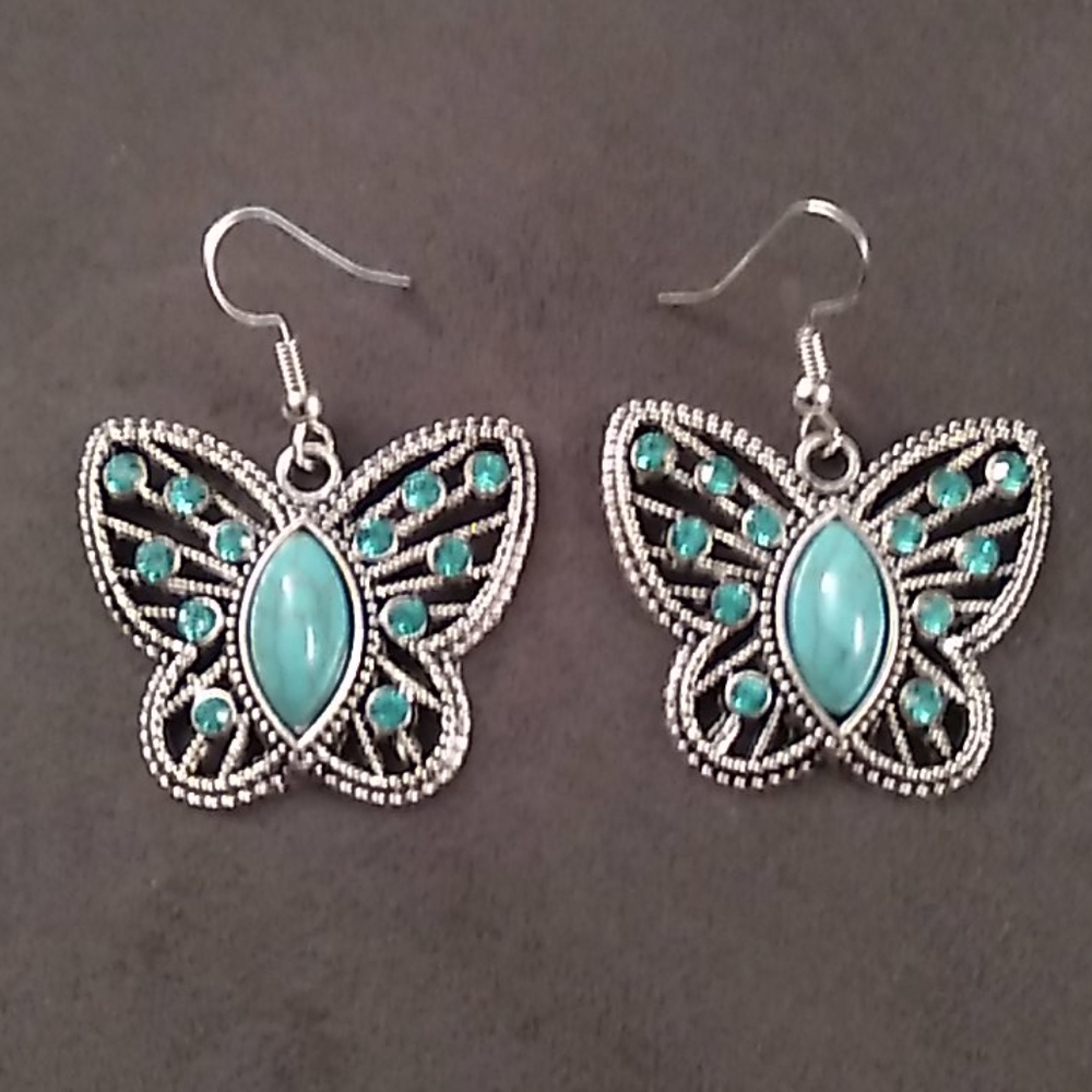 NEW  - Earrings - Butterfly